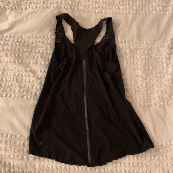 Lulu lemon black top - Picture 4 of 5